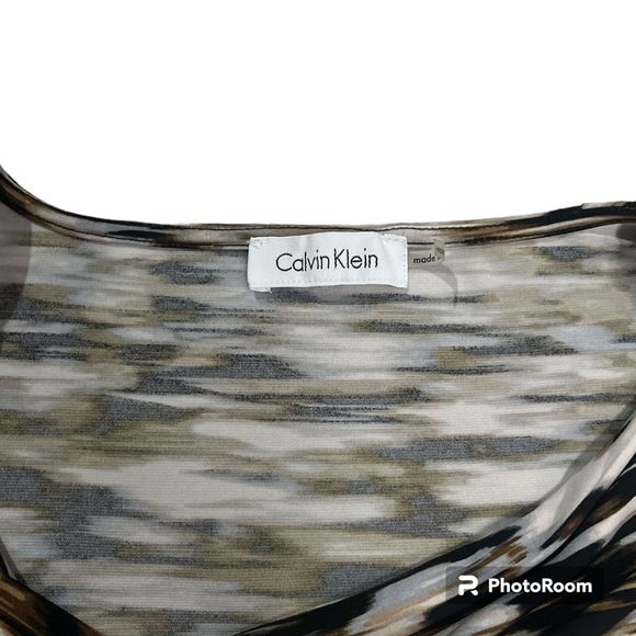 Calvin Klein Scoop Neck Sleeveless Tank Top - Picture 3 of 7